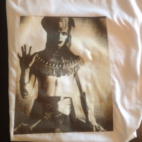 New! Rocker AND ART printed tees - Picture 6 of 10